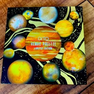 Ditto Venus limited edition eye shadow palette